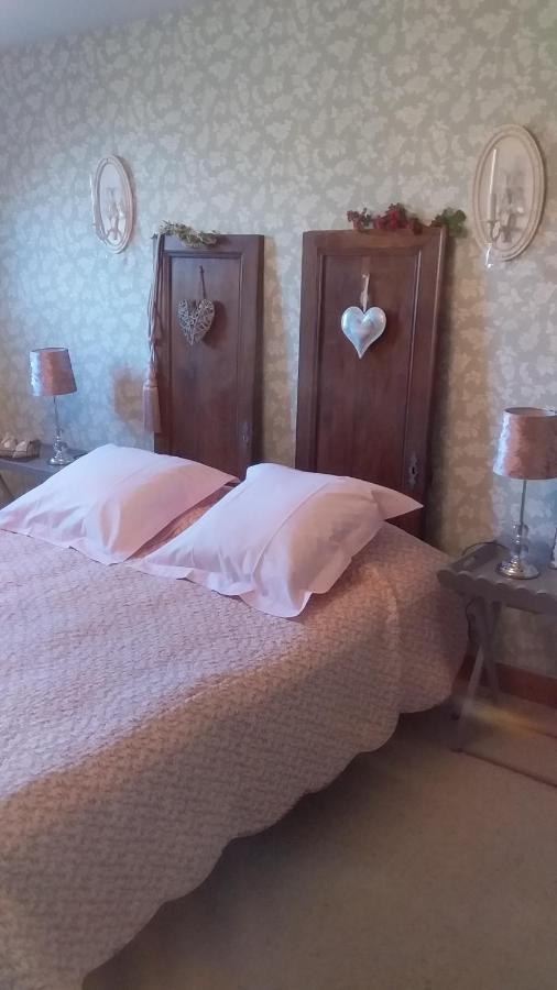 Chambre De Rose - Le Refuge Des Parachutistes - En Bordure Du Marais Neuville-au-Plain Bagian luar foto
